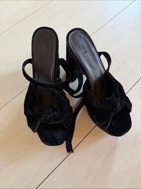 Black Velvet Knot Strap Heeled Sandals - Women